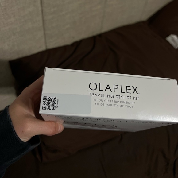OLAPLEX Traveling Stylist Kit - Picture 8 of 9